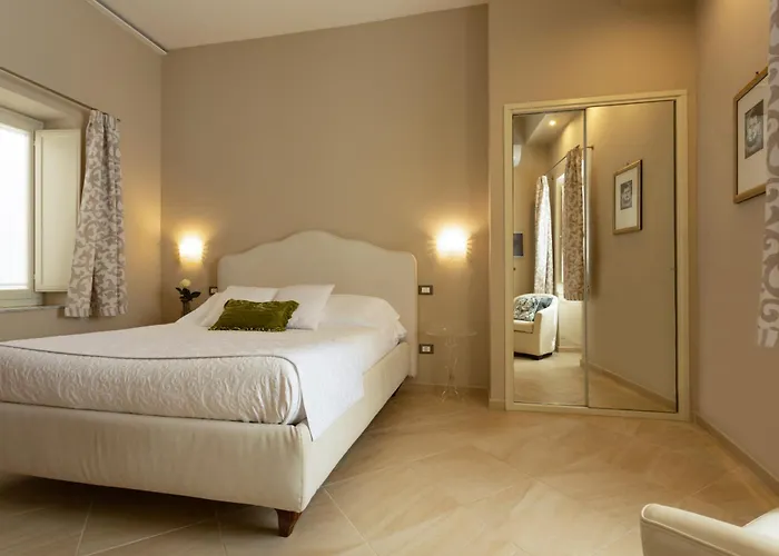 Frühstückspension Maeco Ortigia 4*